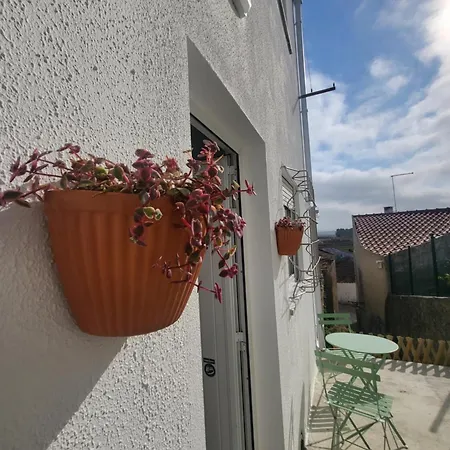 Spring Water House Дом отдыха *