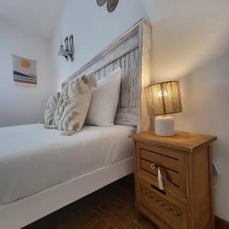 Spring Water House Дом отдыха *