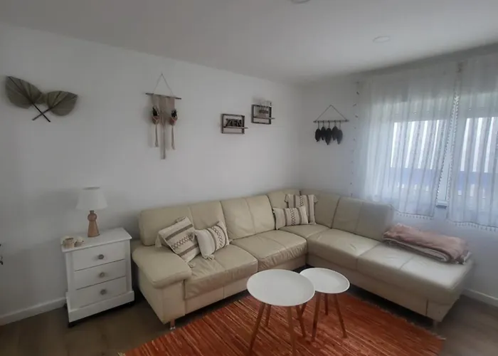 Spring Water House Olho Marinho